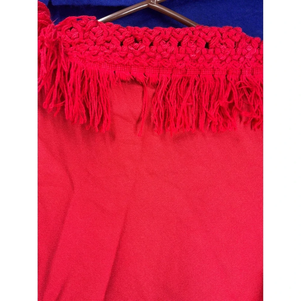 Boho Unisex Unbranded Round Fringe Crochet Tablecloth 60in Red